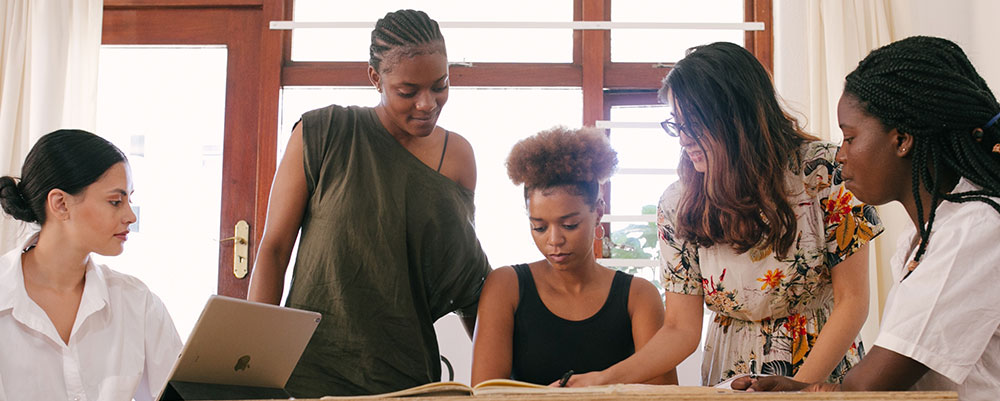 Statut Étudiant Entrepreneur - Aménagements - Espace de travail partagé - Coworking